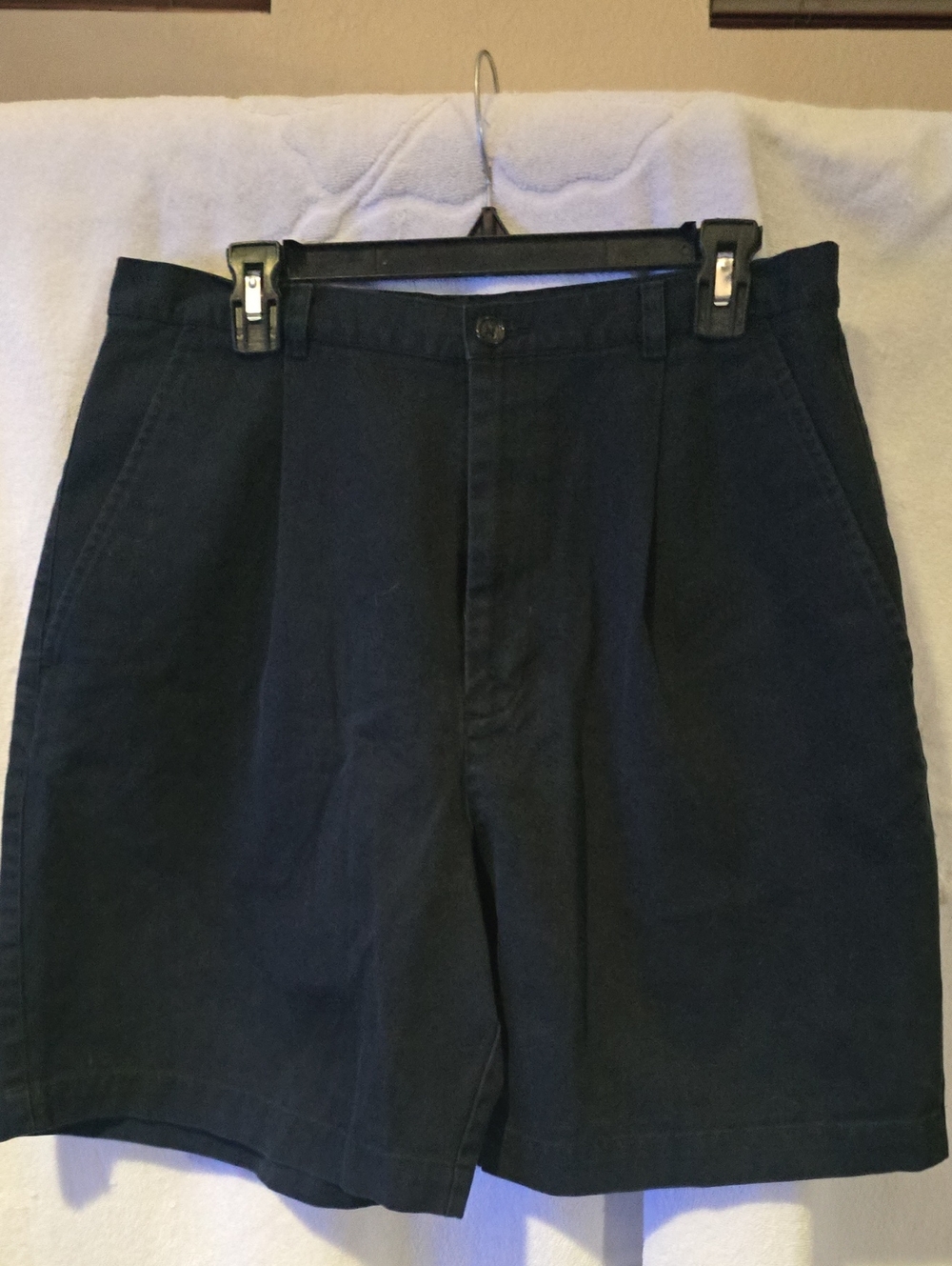 Women's Black Casual Shorts - 7 inch inseam.